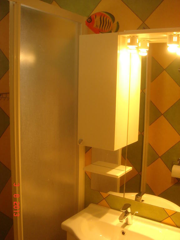 Apartments Renata Primosten Bilik gambar